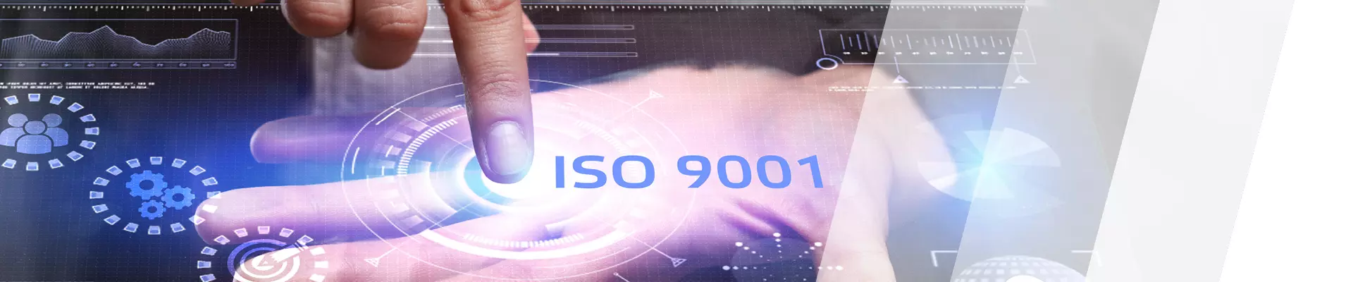 Virtueller Impuls auf einer Hand mit der Aufschrift ISO 9001