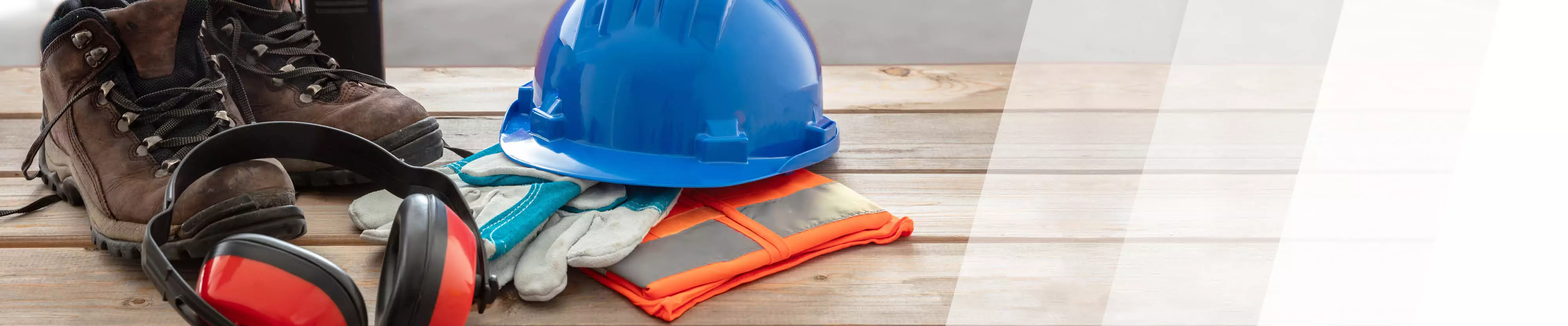 Arbeitssicherheit, Helm, Gehörschutz, Arbeitsschutzschuhe